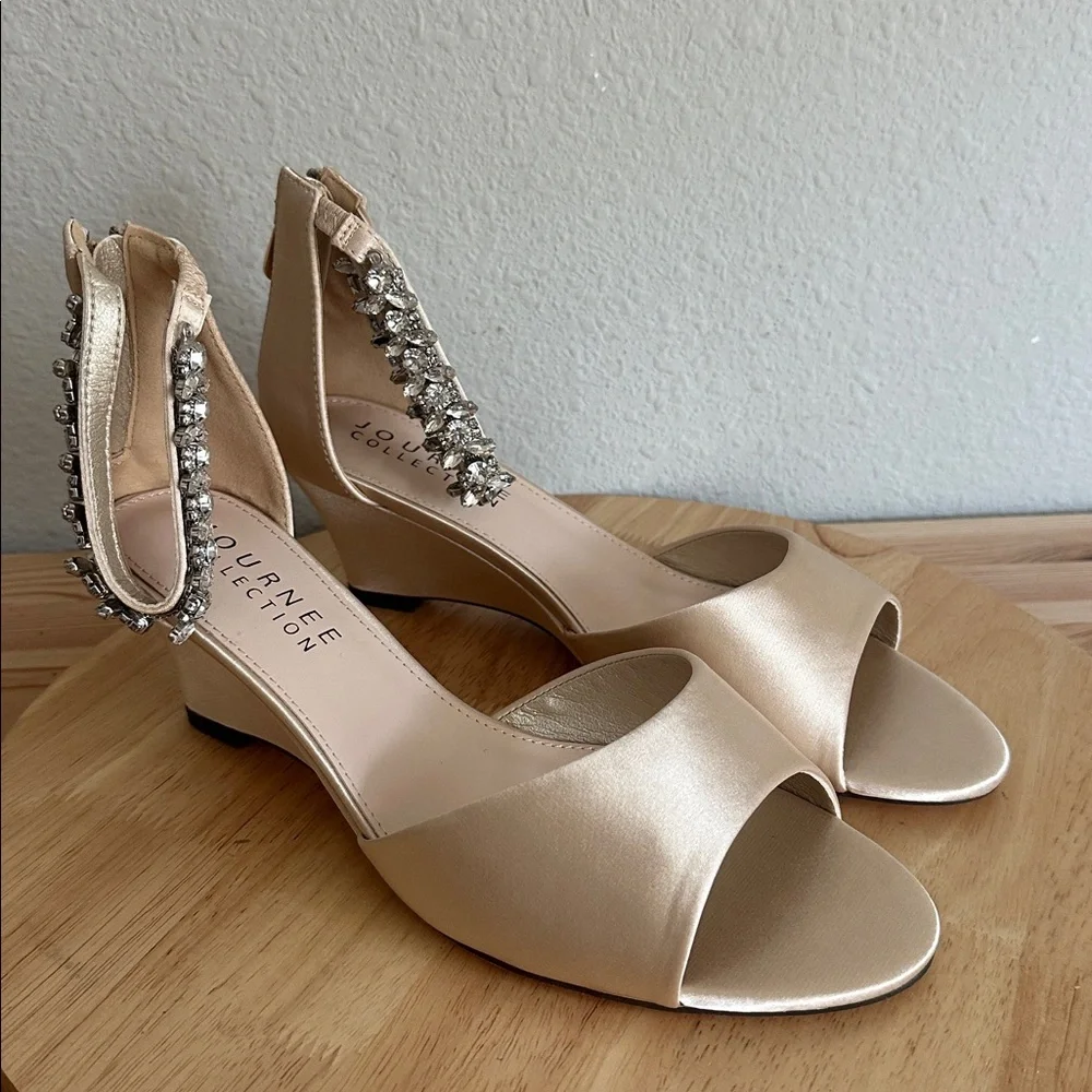 Journee Collection Womens Connor Pumps Zip Open Toe Wedge Heel new 8.5